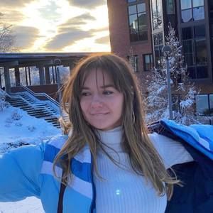 Meet your Posher, Nicole